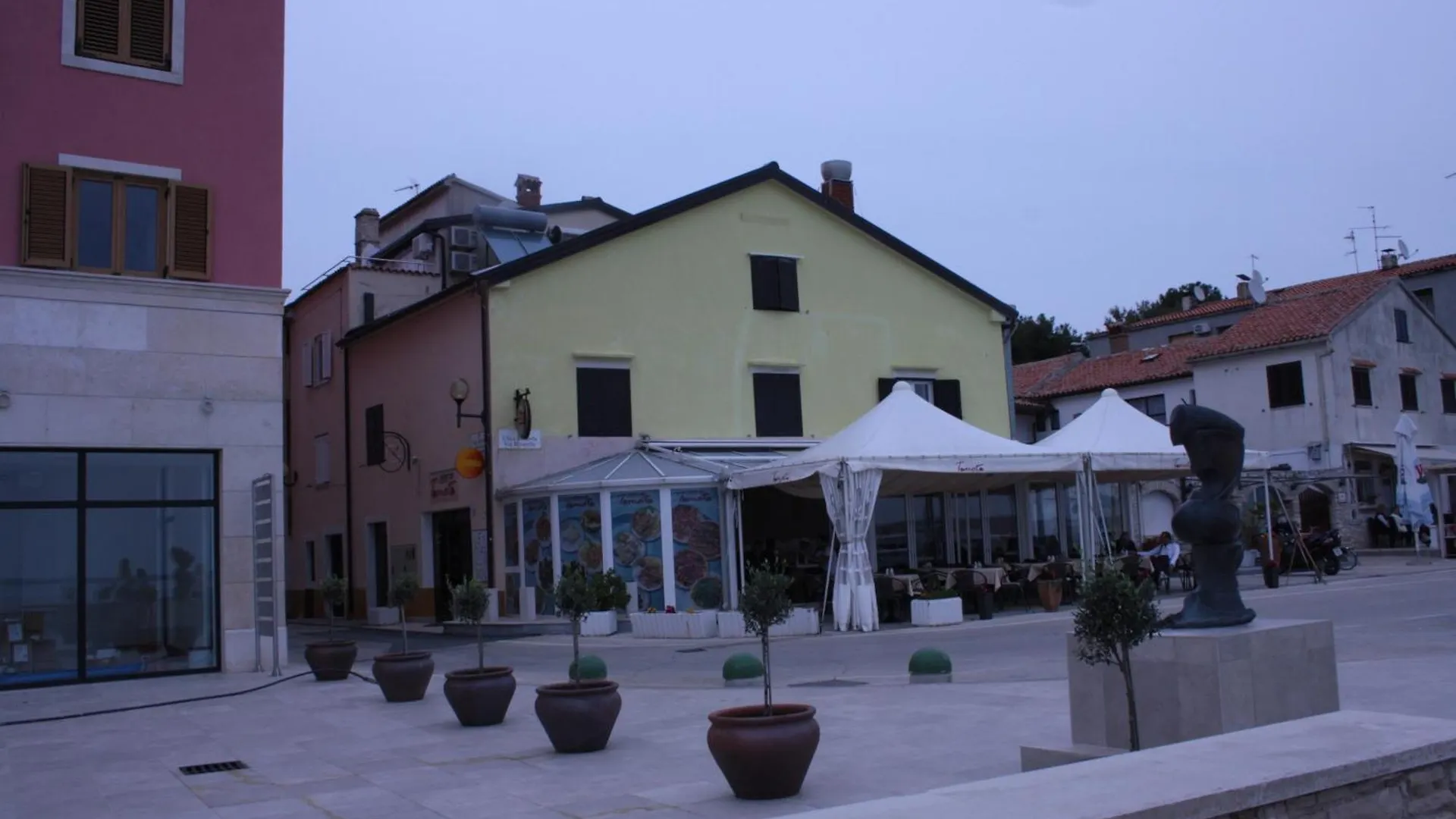Apartments Tomato Novigrad Istria