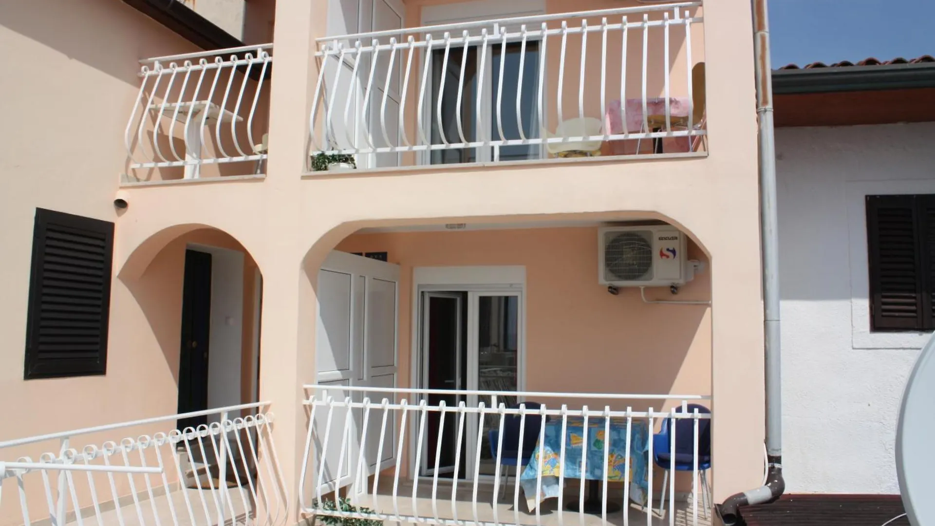 Apartments Tomato Novigrad Istria 0*,