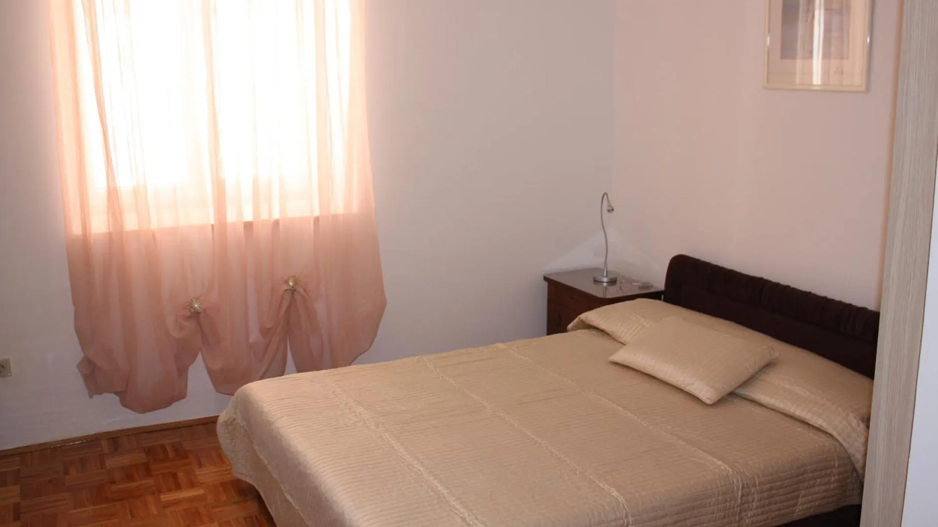 Apartments Tomato Novigrad