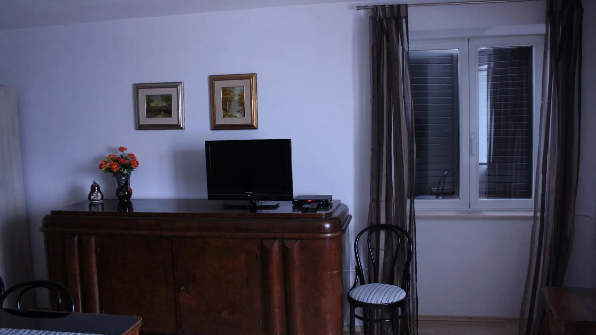 Apartments Tomato Novigrad