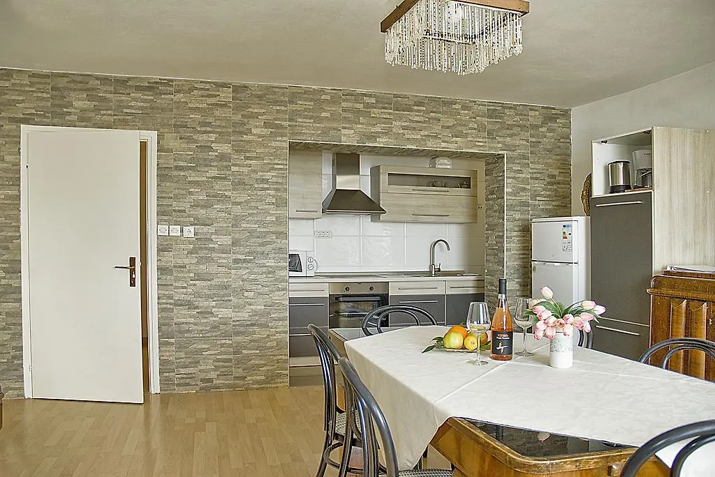 Apartments Tomato Novigrad