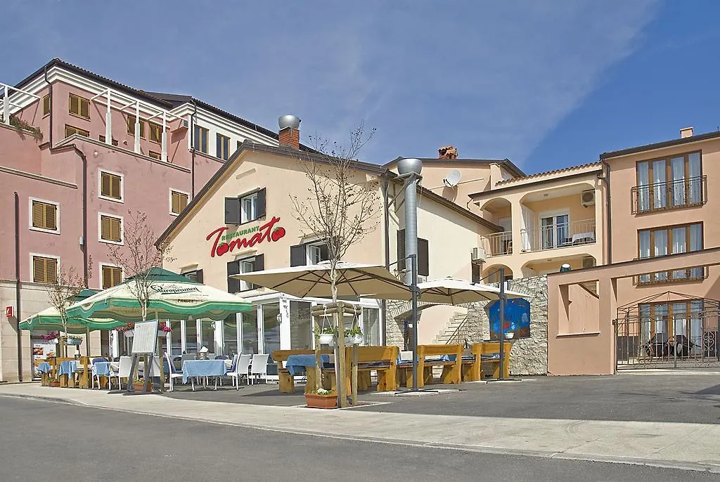 Apartments Tomato Novigrad  Croatia